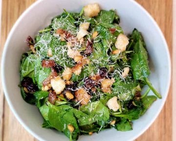 spinach-salad-with-hot-bacon-dressing
